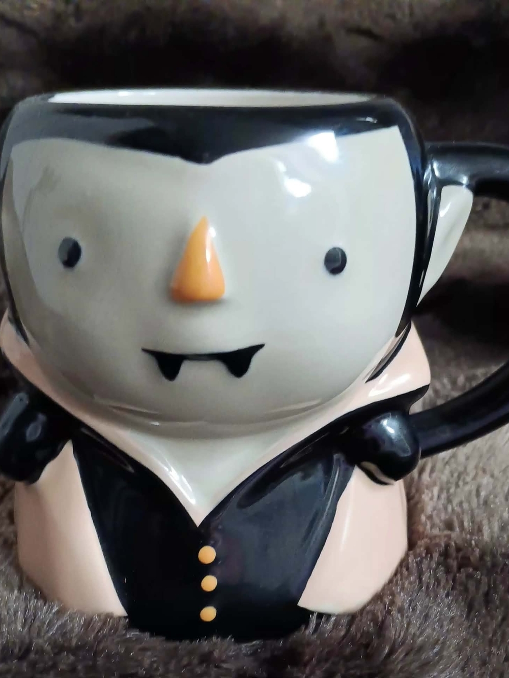 Cute Vampire Ceramic Mug - Charming Halloween Drinkware